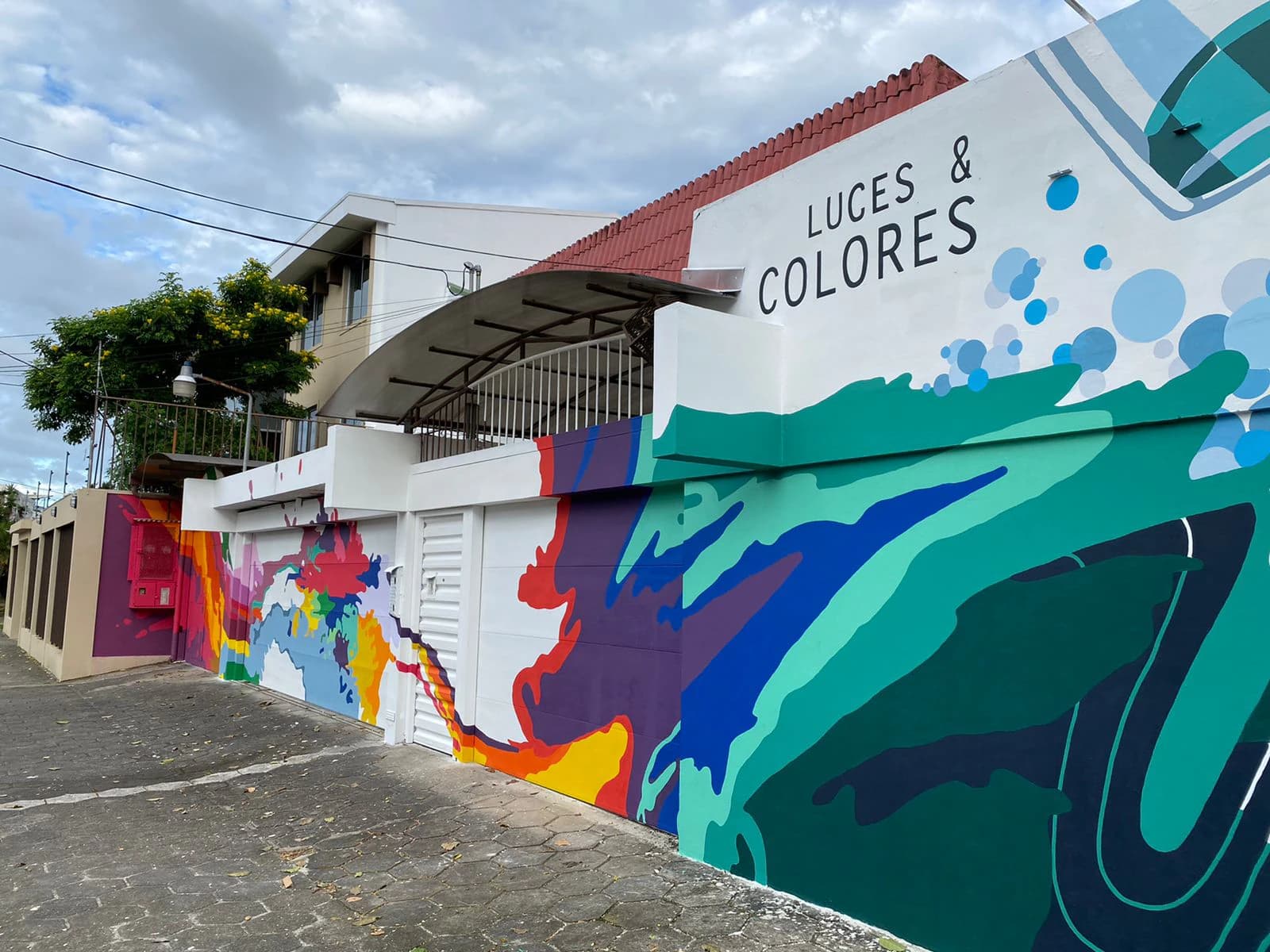 Detalle de Mural de luces y colores
